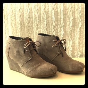 Toms booties